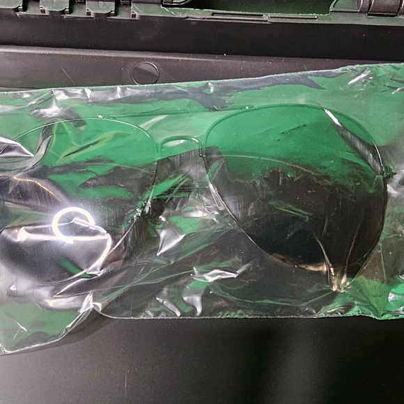 Wedding Ring Bearer Security Set - Case, Sunglasses, Ear Piece - Picture 5 of 6